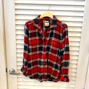 American Eagle plaid flannel button down
